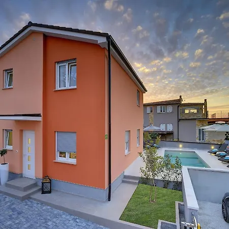 Modern With Pool And Parasol In Villa *